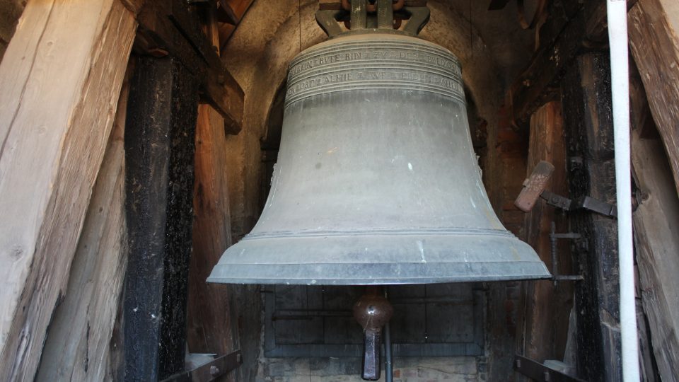 Zvon v kostele sv. Jana Křtitele ve Velkých Losinách