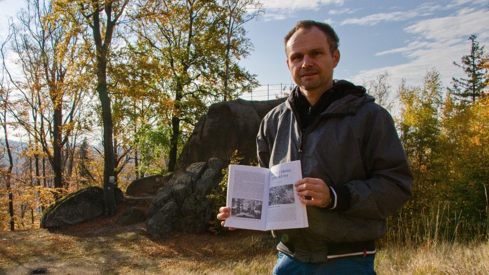 Pavel Schneider s ročenkou na Martinské stěně