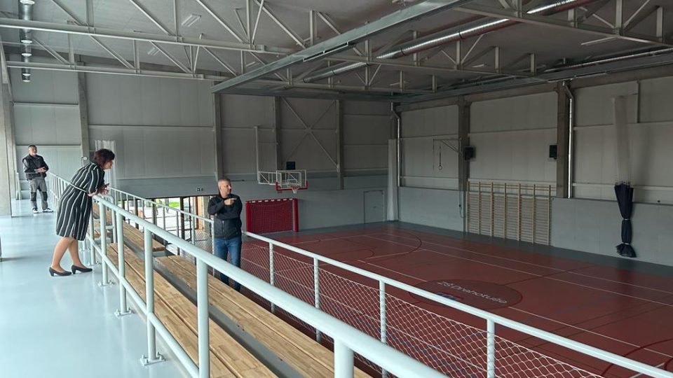Nová sportovní hala v Drahotuších má i tribunu