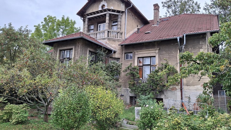 Kendeho vila je chráněnou kulturní památkou České republiky | foto: Zdeněk Zajíček, Český rozhlas Kendeho vila je chráněnou kulturní památkou České republiky