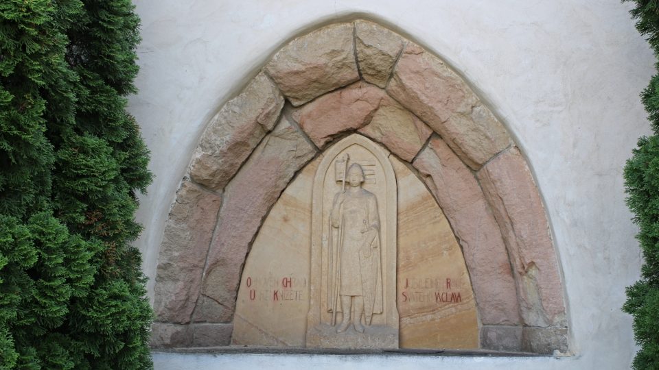 Pamětní reliéf k miléniu sv. Václava