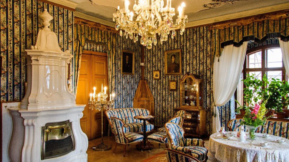 Oko návštěvníka potěší Květinový pokoj | foto: Jaroslav Hoření, Český rozhlas Oko návštěvníka potěší Květinový pokoj