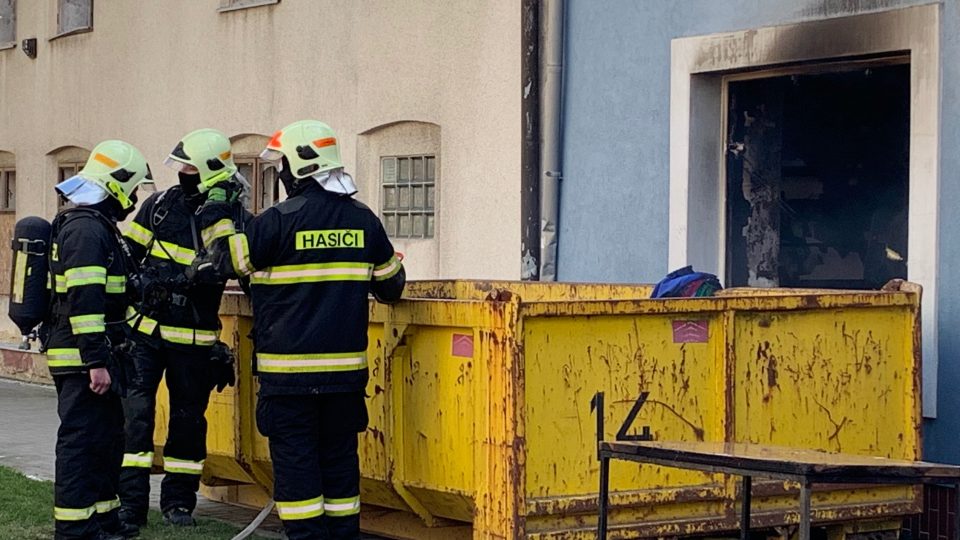Vyhořelá šicí dílna v Lipníku nad Bečvou