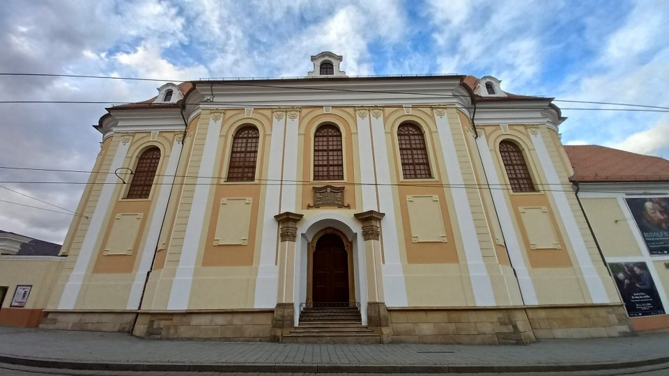 Budova Vlastivědného muzea v Olomouci, vystavěná jako klášterní komplex klarisek