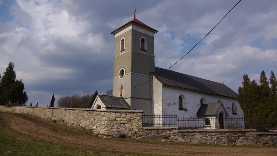 Kostel v Habarticích byl farním už v počátcích kolštejnského panství