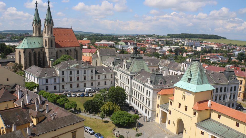 Pohled z věže Arcibiskupského zámku v Kroměříži
