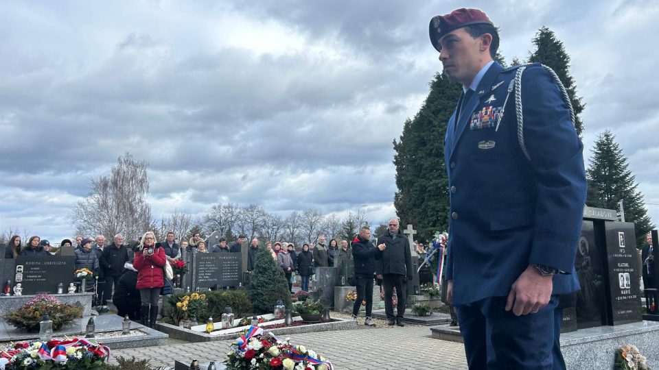 V Troubkách na Přerovsku si připomínají padlé americké letce z roku 1944