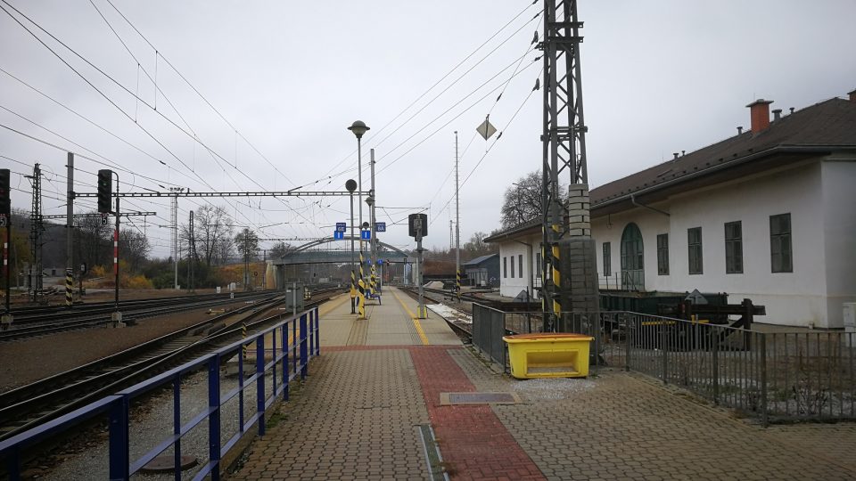 Šumperské nástupiště na nádraží Zábřeh na Moravě