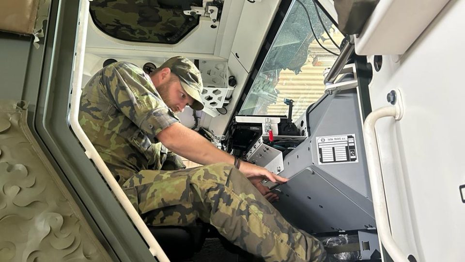 Nové obrněné vozidlo TITUS pro českou armádu. Už ho mají k dispozici v Hranicích