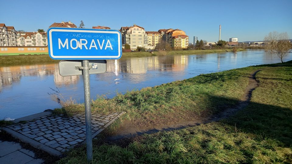 Řeka Morava v Olomouci na Nových Sadech