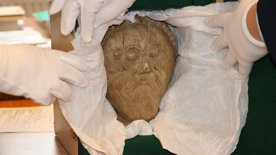 Transport busty keltské hlavy do Olomouce