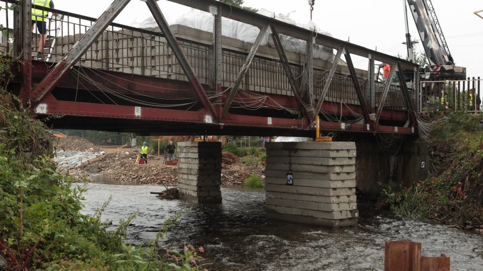 Ocelový most je v havarijním stavu