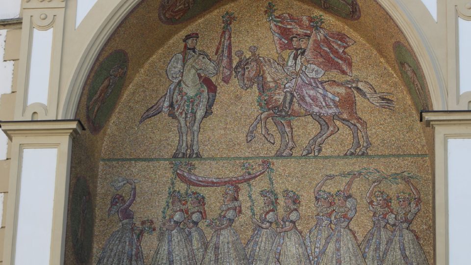 Olomoucký orloj zdobí mozaika Karla Svolinského | foto: Aleš Spurný, Český rozhlas Olomoucký orloj zdobí mozaika Karla Svolinského