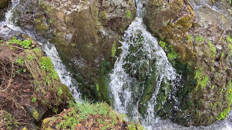 Lučinsko-svatoborské vodopády