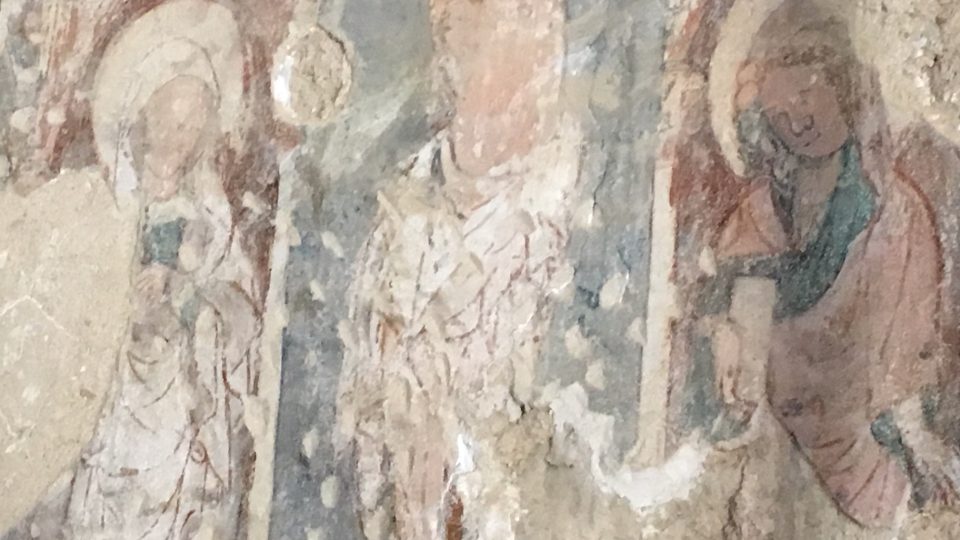 Obnova fresek a maleb v javornickém kostele svatého Kříže