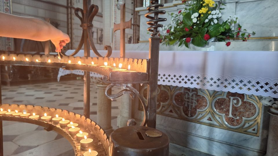 Přispívat je stále možné i tradičně do kasičky | foto: Josef Čermák, Český rozhlas Přispívat je stále možné i tradičně do kasičky