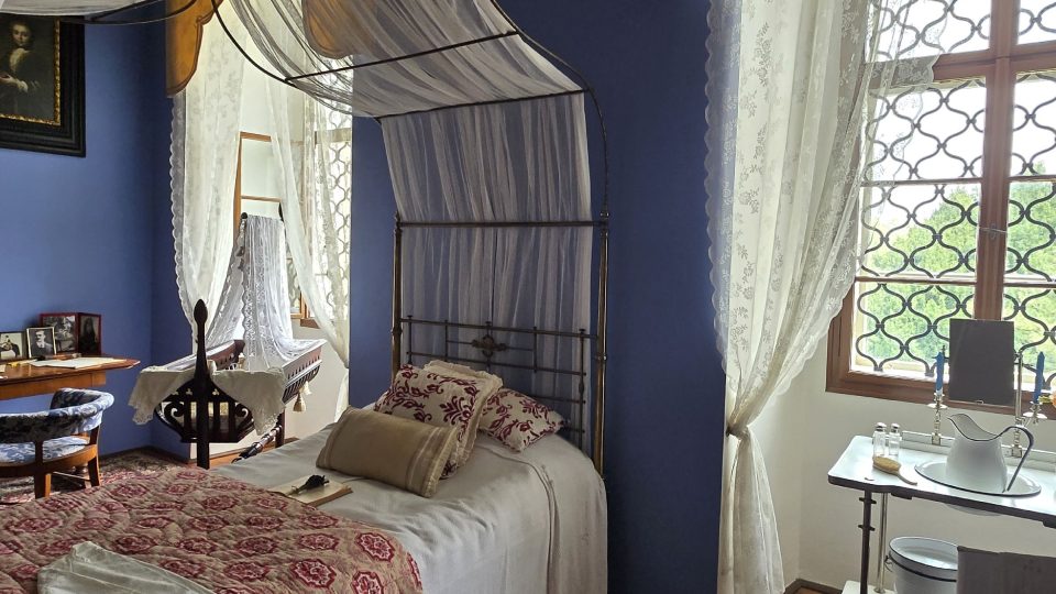 V dámské zámecké ložnici | foto: Vladislava Wildová, Český rozhlas V dámské zámecké ložnici