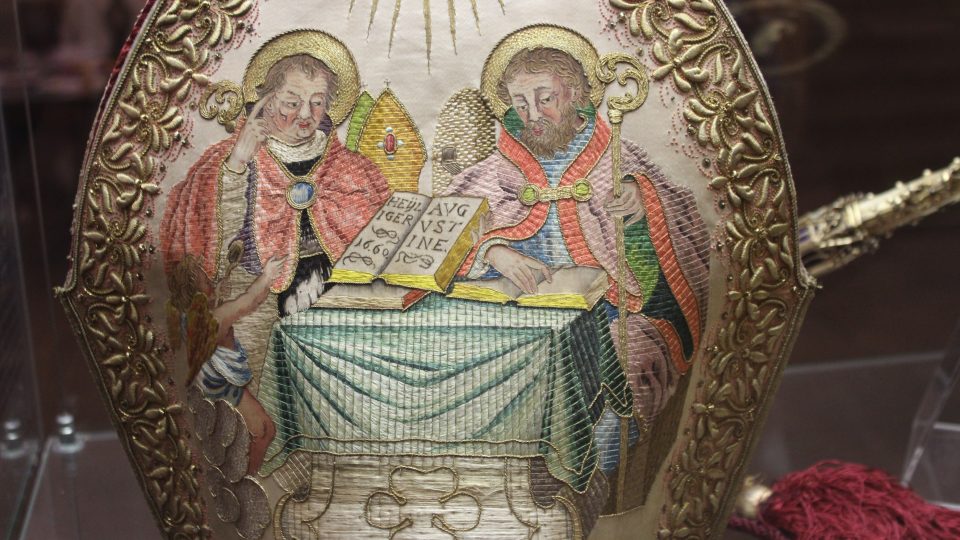 Mitra se čtyřmi církevními otci z r. 1660