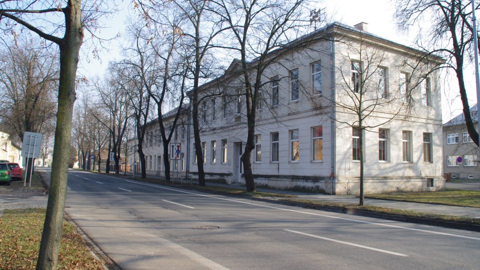 Někdejší školní budova