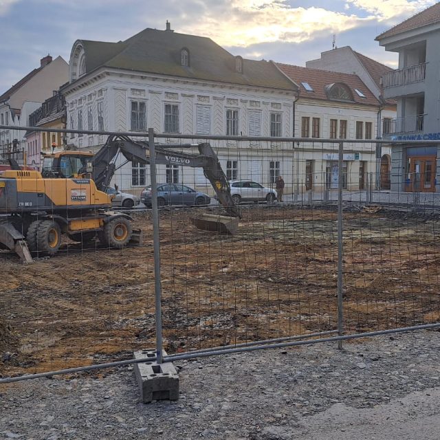 V centru Prostějova probíhá archeologický výzkum. Následně v této lokalitě vyroste nové náměstí | foto: Barbora Taševská,  Český rozhlas