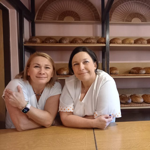 Sestry z pekařství Masaříkovi v Uherském Hradišti-Mařatice Štěpánka Masaříková a Ivana Resslerová | foto: Markéta Macháčková,  Český rozhlas