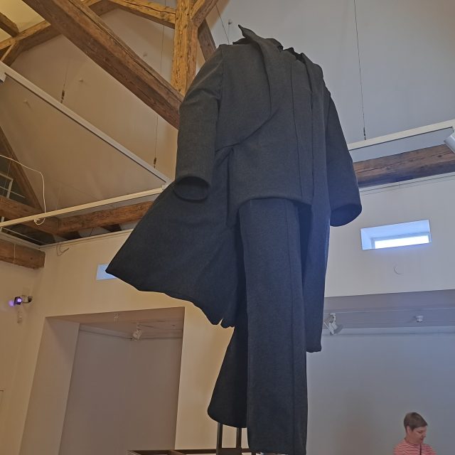 Socha nazvaná Duch od původem běloruské umělkyně Ali Savashevich | foto: Blanka Mazalová,  Český rozhlas