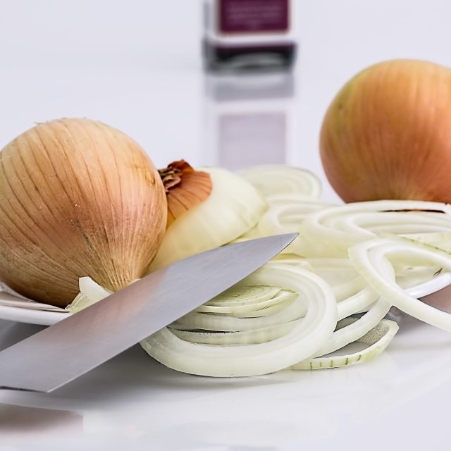 Cibuli se také někdy říká přírodní antibiotikum  (ilustrační foto) | foto: Pixabay,  Licence Pixabay