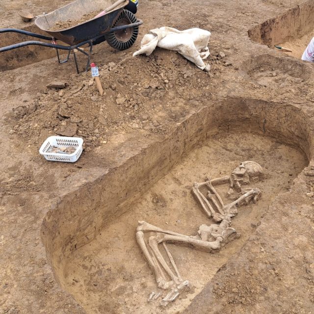 Archeologové u Křelova narazili na 130 hrobů z doby bronzové | foto: Barbora Taševská,  Český rozhlas