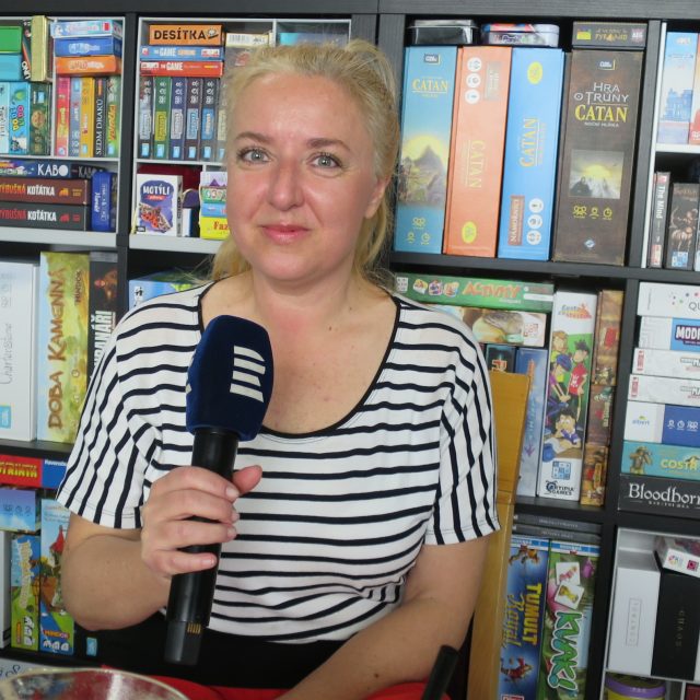 Pavla Apostolaki hostem Lady Klokočníkové v rozhlasové kavárně v Hradci Králové | foto: Milan Baják,  Český rozhlas