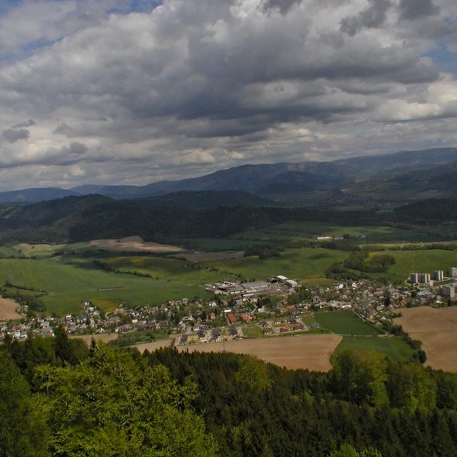 Temenice pohledem z Háje | foto: Miroslav Kobza,  Český rozhlas