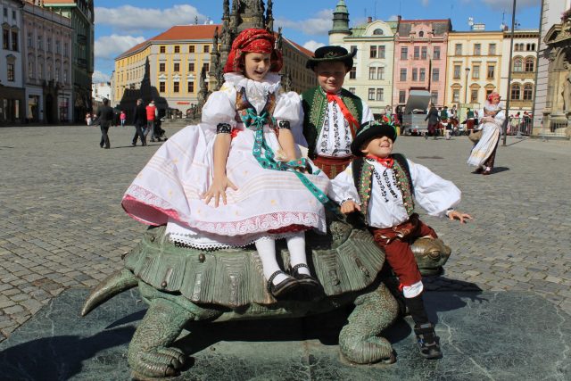Malí Hanáci na Horním náměstí v Olomouci | foto: Aleš Spurný