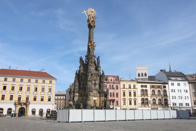 Sloup Nejsvětější Trojice v Olomouci a přípravy na zahájení rekonstrukce | foto: David Jahoda,  Český rozhlas