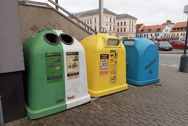 Třídění odpadu,  kontejnery | foto: Veronika Krátká,  Český rozhlas