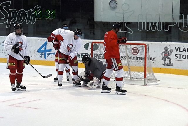 Hokejisté Olomouce zahájili přípravu na ledě | foto: Tomáš Minarčík,  Český rozhlas