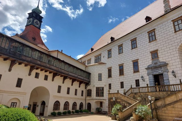 Hlavní nádvoří zámku v Náměšti nad Oslavou | foto: Irena Šarounová,  Český rozhlas