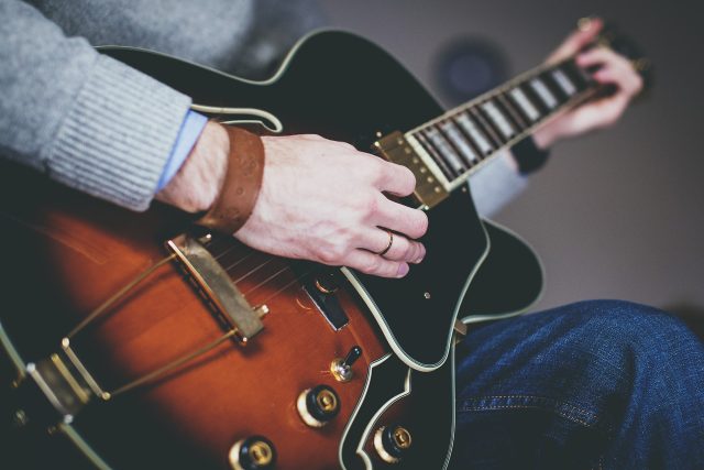 Kytarista  (ilustrační foto) | foto: Fotobanka Pixabay