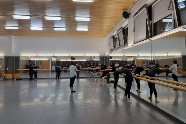 Členové Kyjevského městského baletu trénují v Moravském divadle Olomouc | foto: Jana Beránková,  Český rozhlas